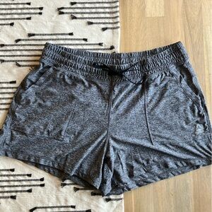 👟Reebok Athletic Shorts 👟